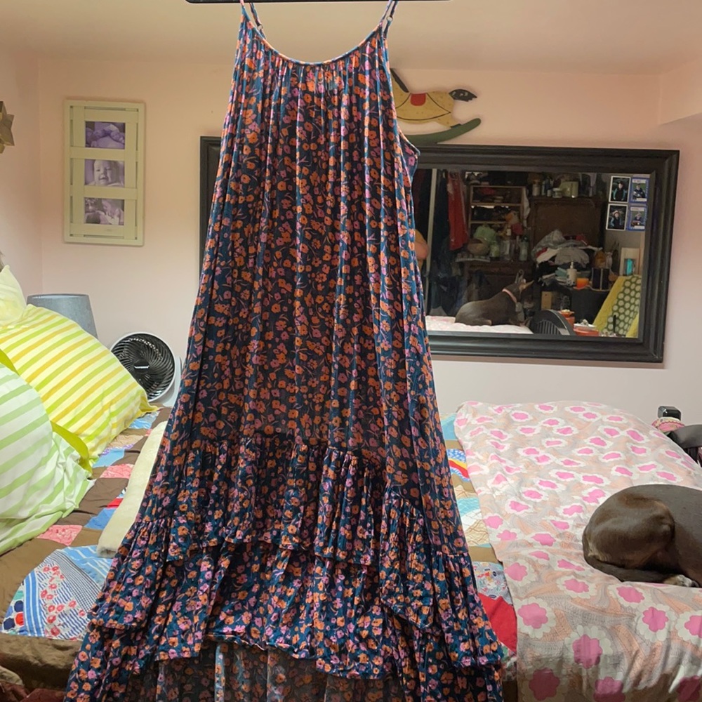 Super cute high-low maxi dress from Universal Thread. EUC. Size Large.